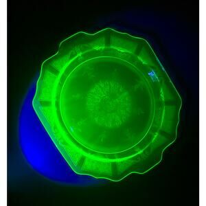 Uranium Glass Serving Plate, VTG 30s UV Glow Princess Pattern 10x11 inch Platter
